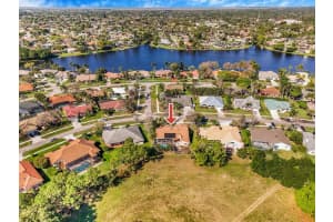 1558 Grantham Dr, Wellington, FL 33414 - MLS#F10538768