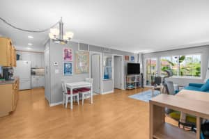 300 19th Court, Wilton Manors, FL 33305 - MLS#F10538780