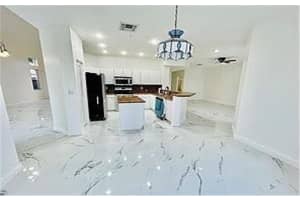 11041 Harbour Springs Cir Boca Raton, FL 33428 - Off Market