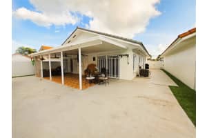 8771 NW 141st Ter, Miami Lakes, FL 33018 - MLS#F10538832