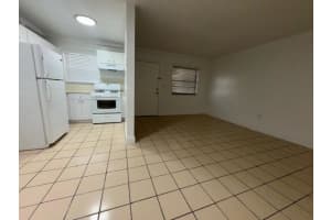 2031 NE 139th St 22, North Miami Beach, FL 33181 - MLS#F10538847