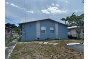 208 SW 2nd Ter, Dania Beach, FL 33004 - MLS#F10538863