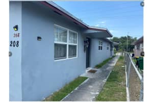 208 SW 2nd Ter, Dania Beach, FL 33004 - MLS#F10538863