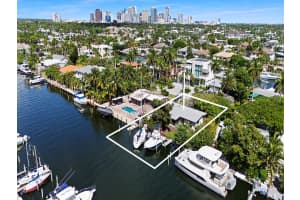 1718 SE 14th St, Fort Lauderdale, FL 33316 - MLS#F10538874