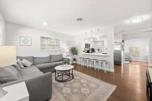 500 Ivy Ave, Palm Beach Gardens, FL 33410 - MLS#F10538875