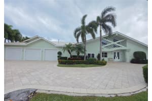 2820 Ne 44th St, Lighthouse Point