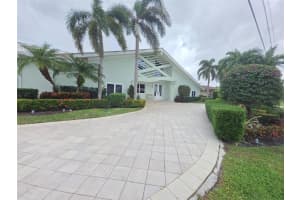 2820 NE 44th St, Lighthouse Point, FL 33064 - MLS#F10538879