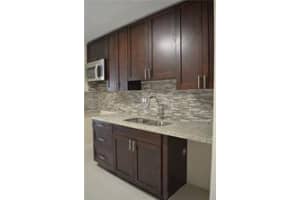 830 NE 38th St 830, Oakland Park, FL 33334 - MLS#F10538887