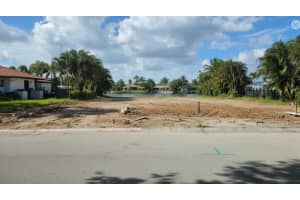 2017 Iowa Avenue, St Petersburg, FL 33703 - MLS#F10538895