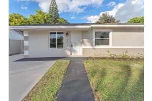 2731 NW 9th St, Pompano Beach, FL 33069 - MLS#F10538940