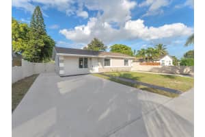 2731 NW 9th St, Pompano Beach, FL 33069 - MLS#F10538940