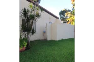 2925 Azalea Dr, Hollywood, FL 33026 - MLS#F10538950