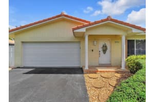 3721 NW 114th Ln, Coral Springs, FL 33065 - MLS#F10539043