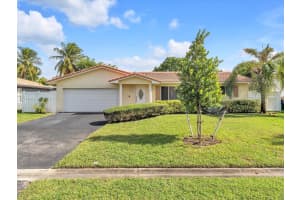 3721 NW 114th Ln, Coral Springs, FL 33065 - MLS#F10539043