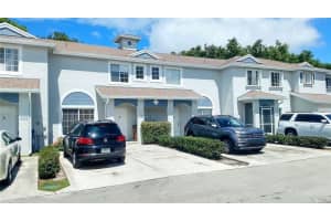 1137 Sw 44 Wy 1137, Deerfield Beach