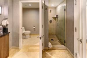 601 Ft Lauderdale Bch Boulevard, Fort Lauderdale, FL 33304 - MLS#F10539072