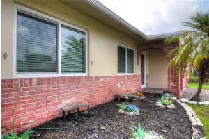 960 NW 49th St, Deerfield Beach, FL 33064 - MLS#F10539100