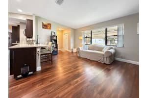 4941 SW 10th St, Margate, FL 33068 - MLS#F10539106