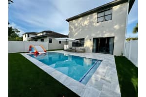 4915 Whispering Way, Fort Lauderdale