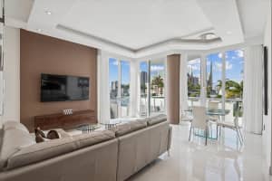 111 SE 8th Ave 1005, Fort Lauderdale, FL 33301 - MLS#F10539120