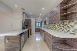 2493 Andros Ln Fort Lauderdale, FL 33312 - Off Market