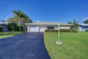 9807 Nw 67th Court, Tamarac