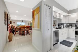 1401 SW 128th Ter 406H, Pembroke Pines, FL 33027 - MLS#F10539168