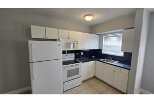 1012 NW 2nd Ave 1, Hallandale Beach, FL 33009 - MLS#F10539176