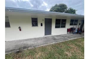 113 SE 12th Ave 2, Pompano Beach, FL 33060 - MLS#F10539196