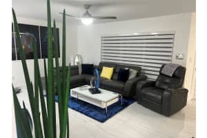 2425 33rd Street, Oakland Park, FL 33309 - MLS#F10539210