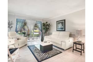 9281 Sunrise Lakes Blvd 101, Sunrise, FL 33322 - MLS#F10539227