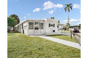8548 Sw 16th Pl, Davie 8548 Sw 16th Pl, Davie