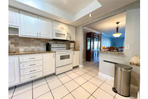 400 Golden Isles Dr 36, Hallandale Beach, FL 33009 - MLS#F10539312