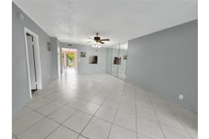 1035 Country Club Dr 407, Margate, FL 33063 - MLS#F10539373