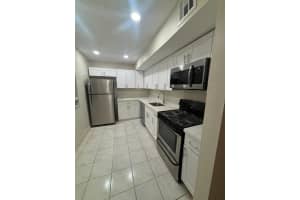 4218 Inverrary Blvd 95B, Lauderhill, FL 33319 Sold 12/22/25