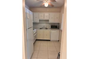 257 S Cypress Rd, Pompano Beach, FL 33060 - MLS#F10539387