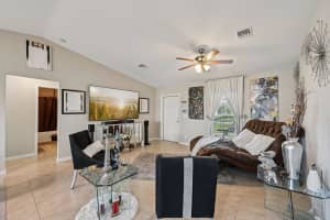 593 Avon Avenue, Port Saint Lucie, FL 34983 - MLS#F10539388