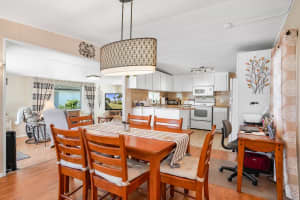 2001 SW 84th Ave, Davie, FL 33324 - MLS#F10539459