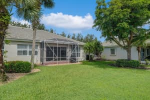 7955 Rockford Rd Boynton Beach, FL 33472 - Off Market