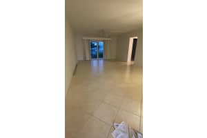 230 N Federal Hwy 104, Deerfield Beach