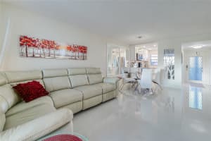 9380 Sunrise Lakes Blvd 207, Sunrise, FL 33322 - MLS#F10539506