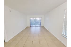 2800 Nw 56th Ave E407, Lauderhill