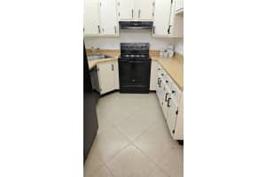 721 Sunny Pine Way G2, Greenacres