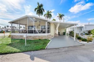 8600 Sw 16th Place, Davie, Fl 33324, Davie