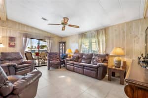 8600 Sw 16th Pl Davie, FL 33324 - Off Market