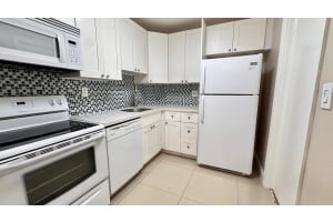 12 Ne 19th Ct 220a, Wilton Manors