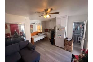 126 SE 10th St, Hallandale Beach, FL 33009 - MLS#F10539640