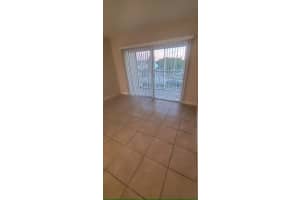 1501 Crescent Cir E-46, Lake Park