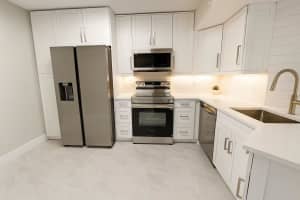 9055 Wiles Rd 208, Coral Springs