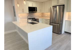 214 Monaco Dr 214 Delray Beach, FL 33446 - Off Market